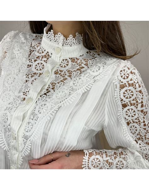 Camicia in organza con fiocco e applicazioni in pizzo in Bianco da .